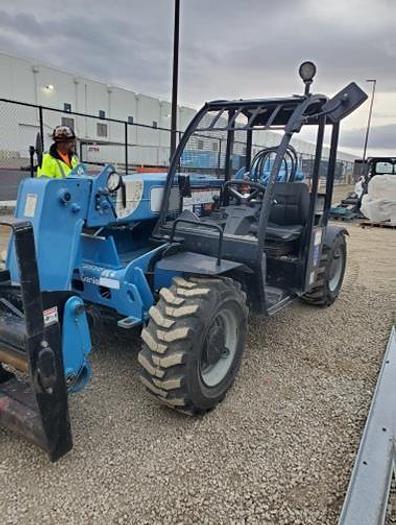 Used 2015 Genie GTH5519