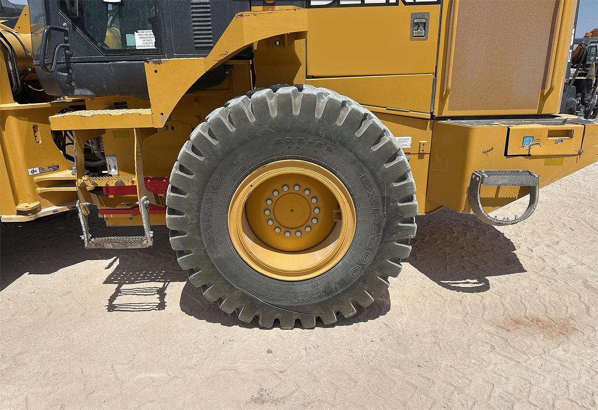Used 2018 DEERE 544K