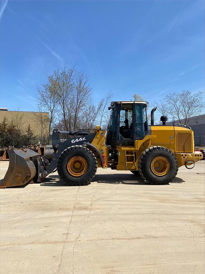 Used 2015 DEERE 644K