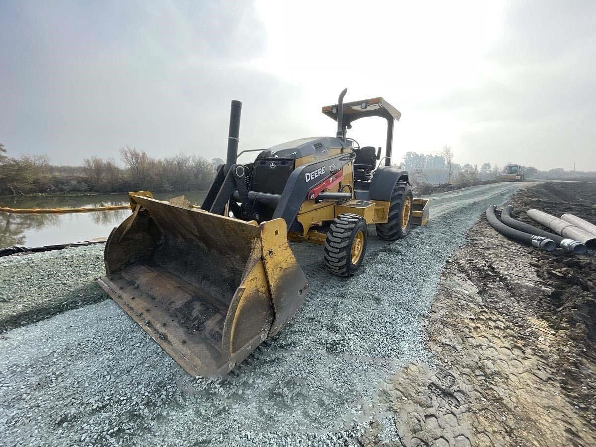 Used 2019 DEERE 210LEP