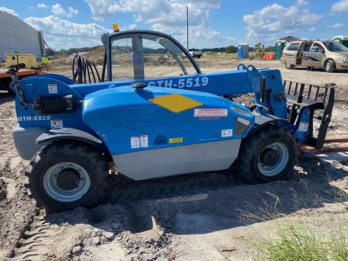 Used 2013 GENIE GTH5519