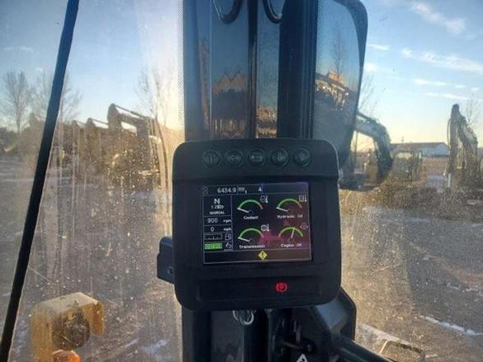 Used 2017 DEERE 544K