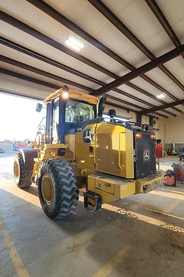 Used 2019 DEERE 524L