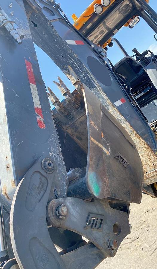 Used 2019 DEERE 310L EP