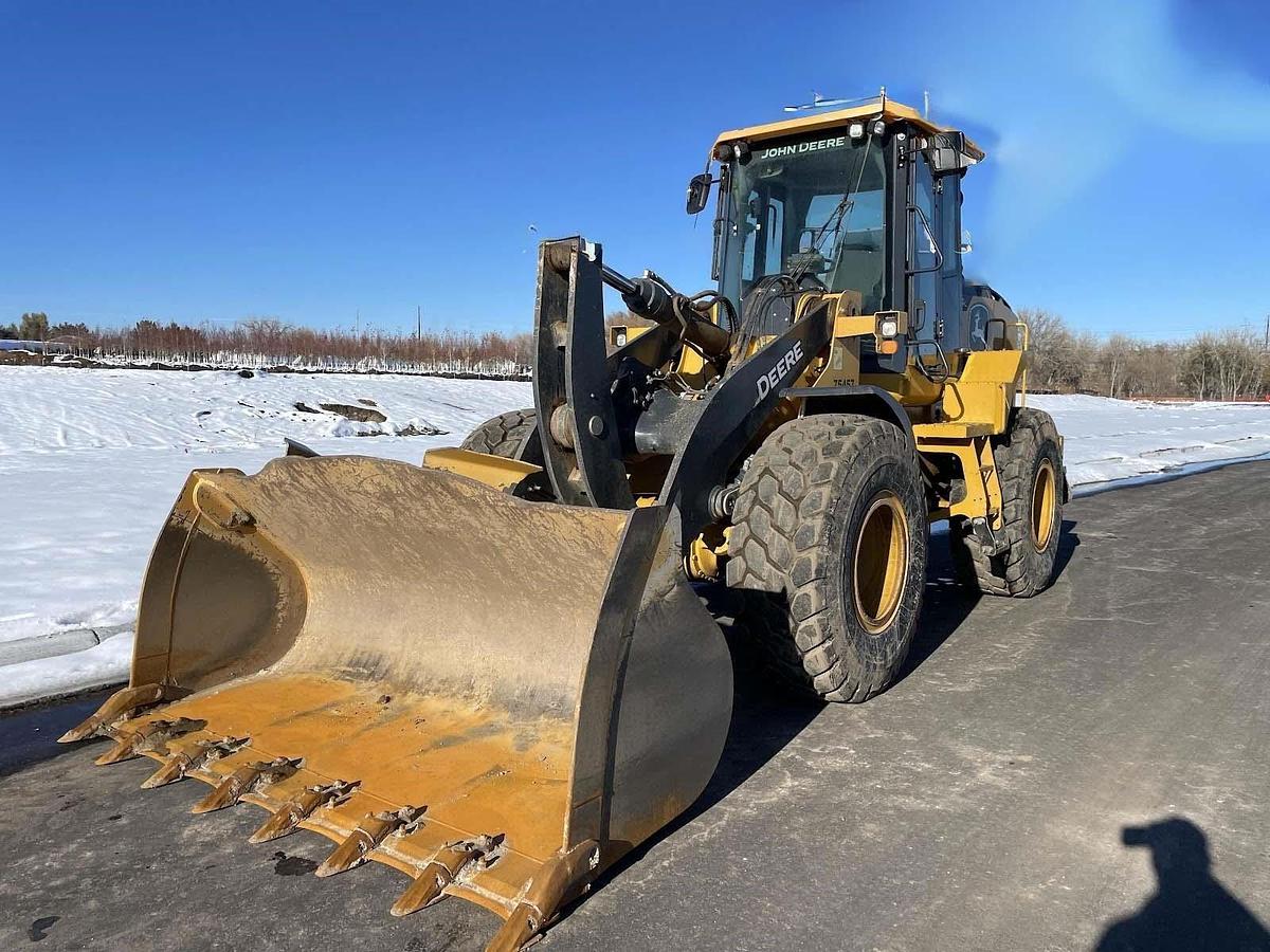 Used 2020 DEERE 624L