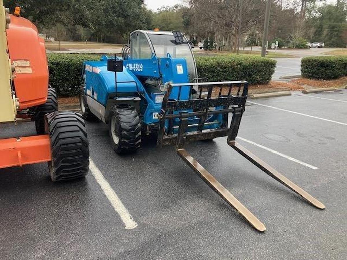 Used 2013 GENIE GTH5519