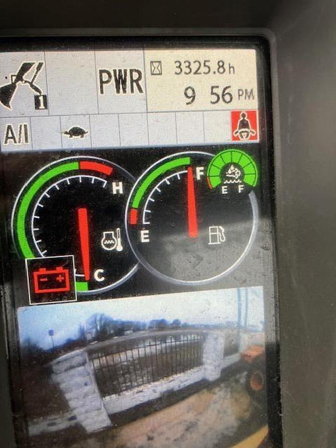 Used 2016 DEERE 135G