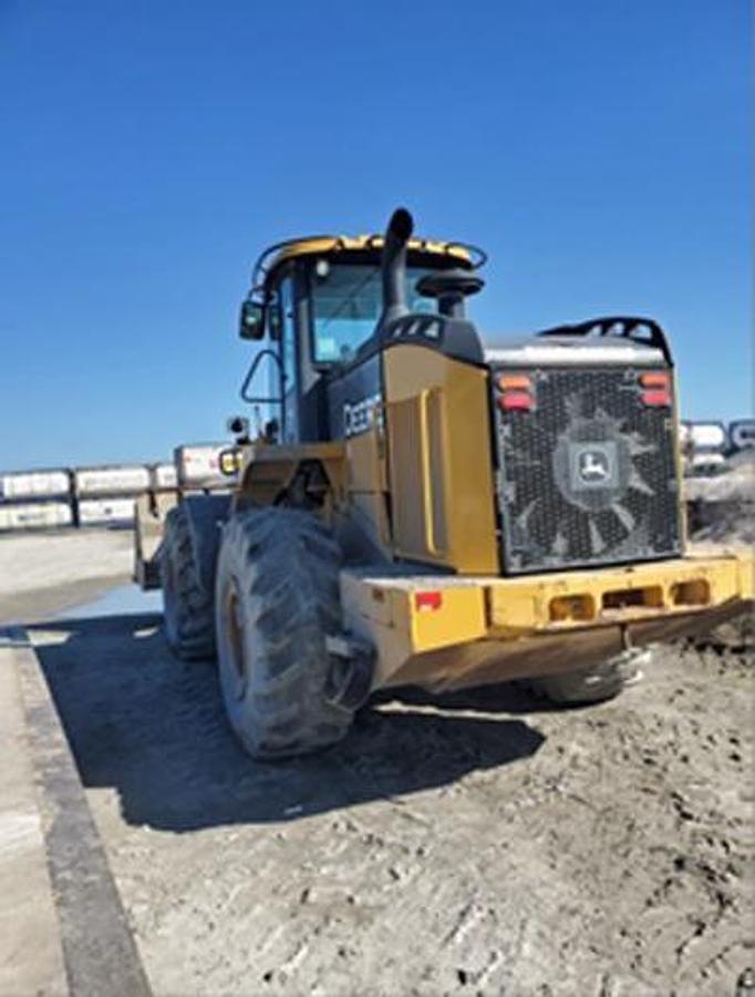 Used 2017 DEERE 644K