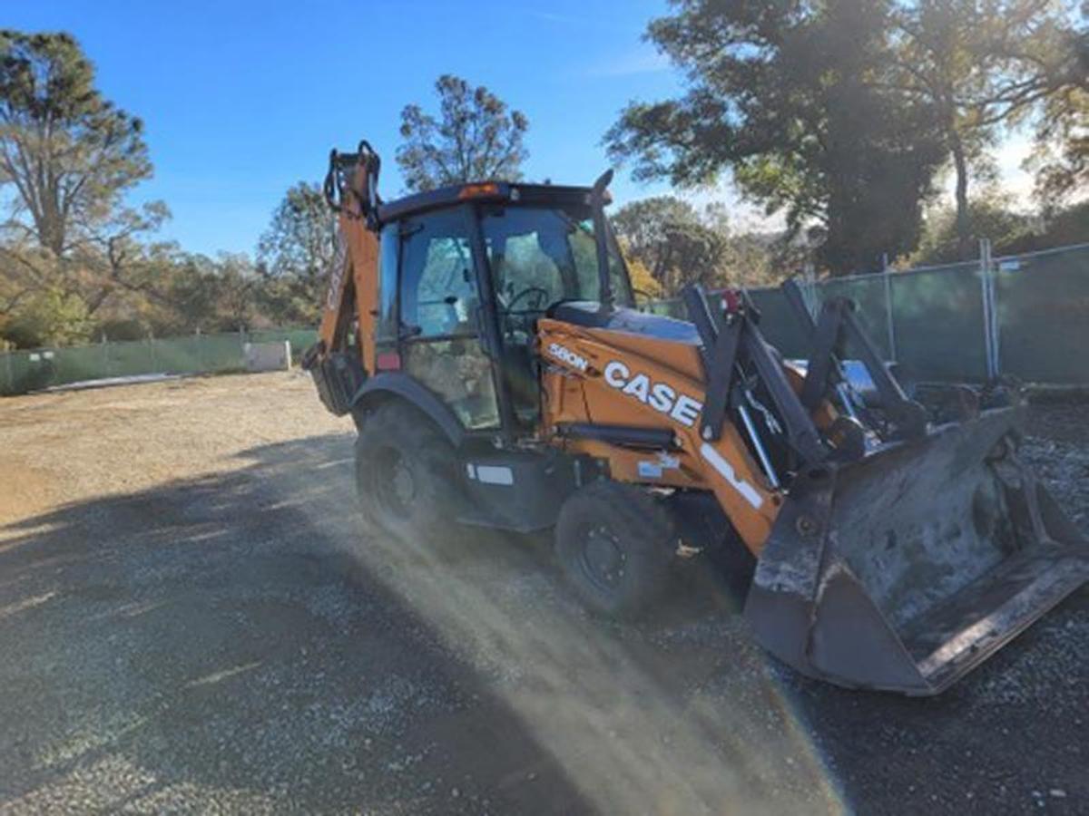 Used 2019 CASE 580N EP