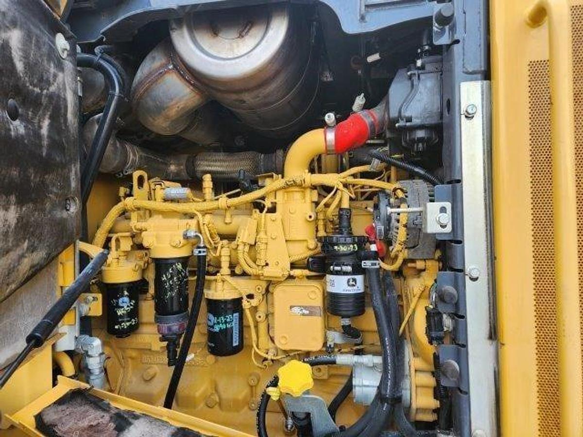 Used 2018 DEERE 544K