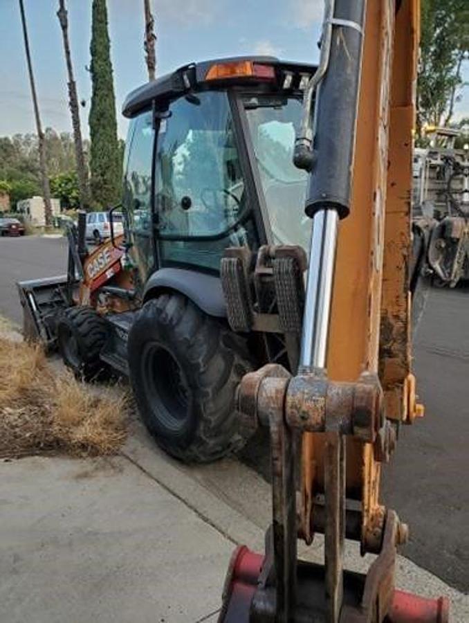 Used 2017 CASE 580N EP