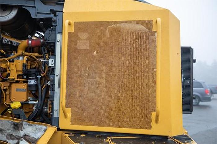 Used 2017 DEERE 544K