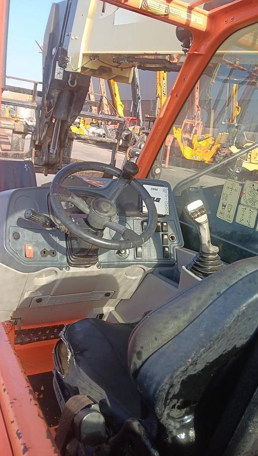 Used 2017 JLG 1055