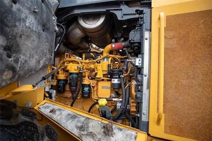 Used 2017 DEERE 544K