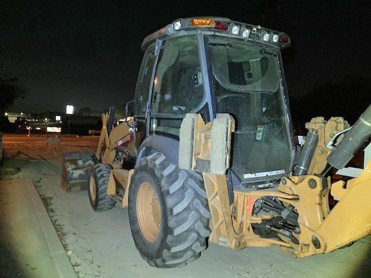 Used 2013 CASE 580SN