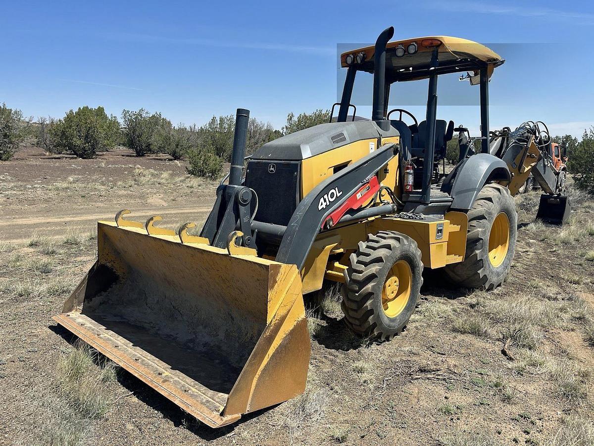Used 2020 DEERE 410L