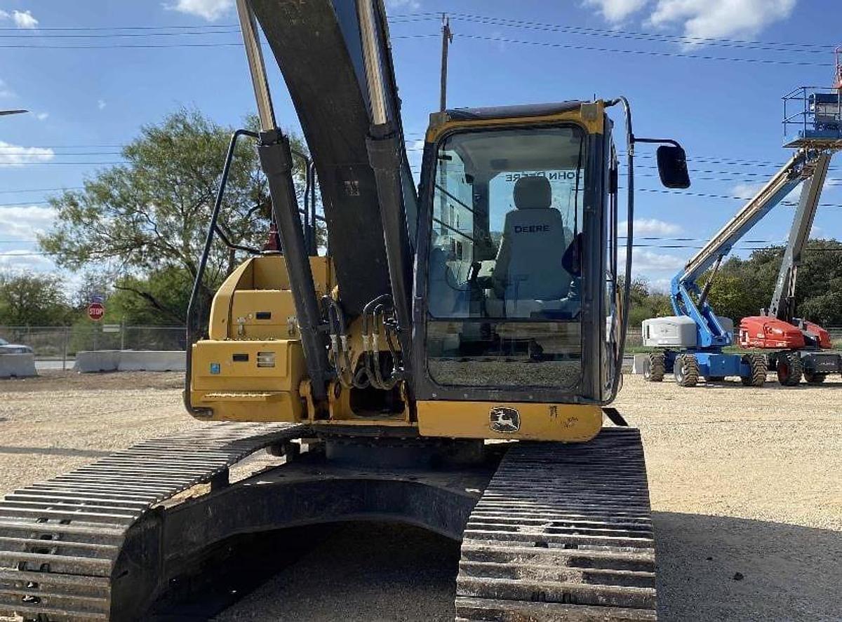 Used 2018 DEERE 210G LC