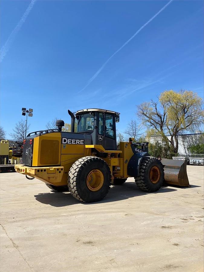 Used 2015 DEERE 644K