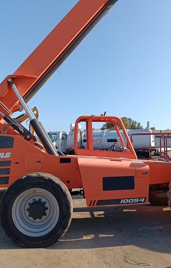 Used 2017 SKY TRAK 10054