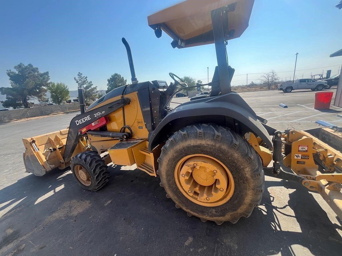 Used 2019 DEERE 210LEP