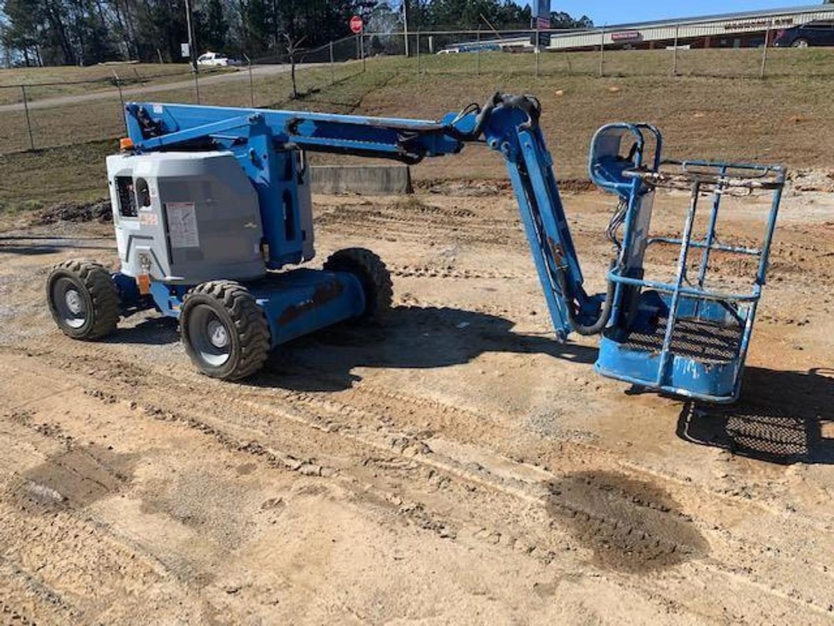 Used 2014 GENIE Z34/22IC