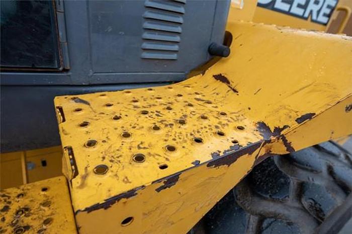 Used 2017 DEERE 544K