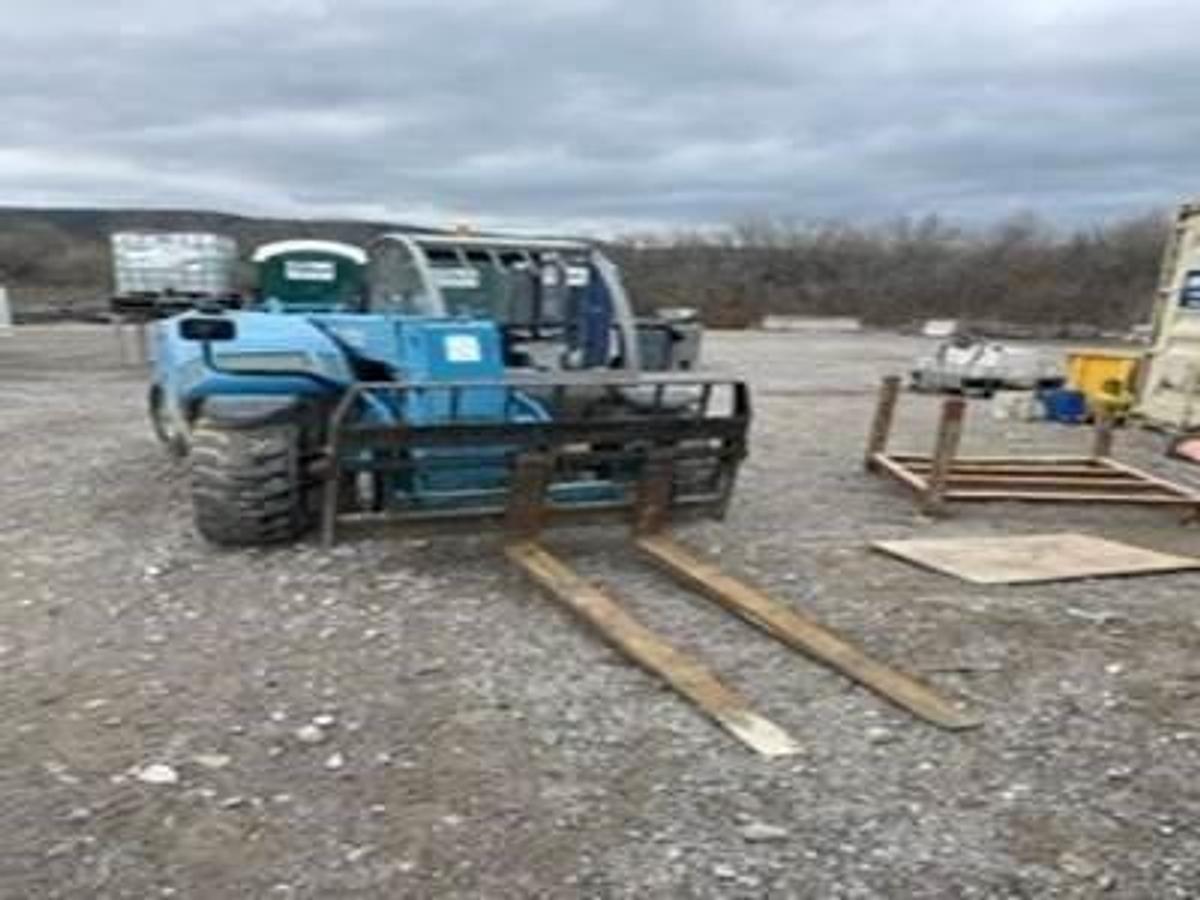 Used 2013 GENIE GTH5519