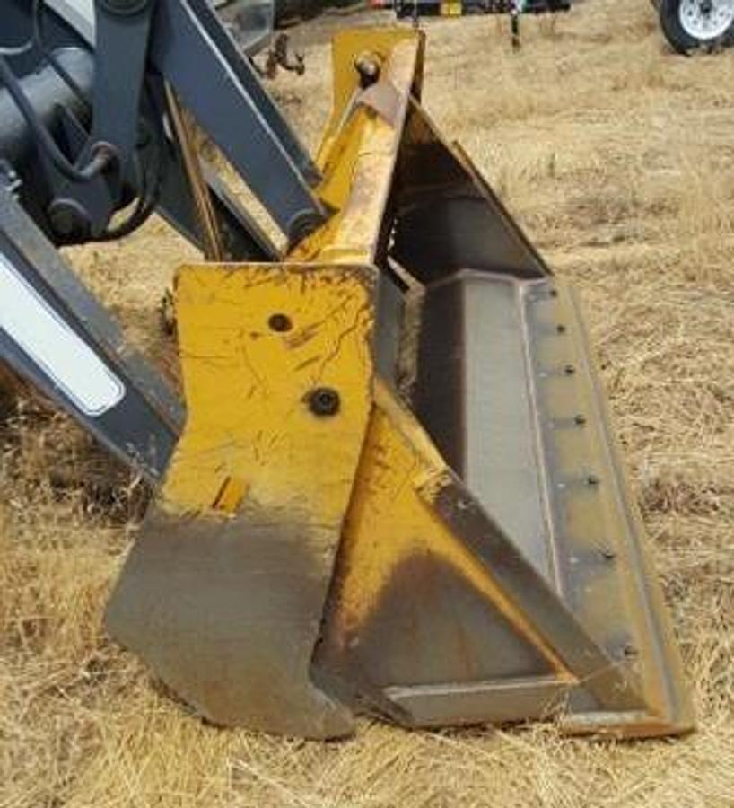 Used 2011 DEERE 310J