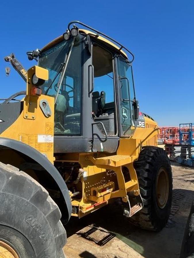 Used 2015 DEERE 544K