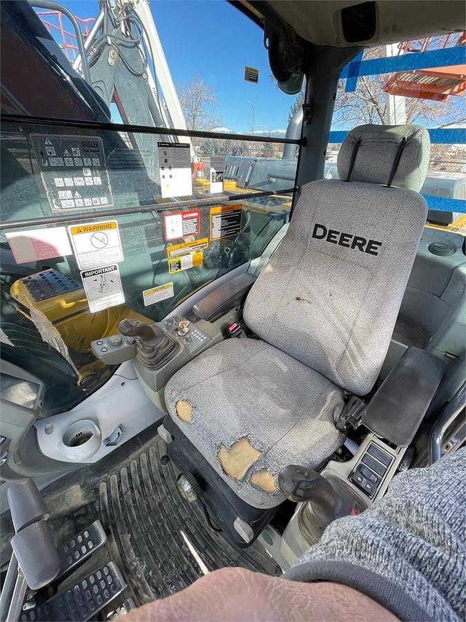 Used 2015 DEERE 180G LC