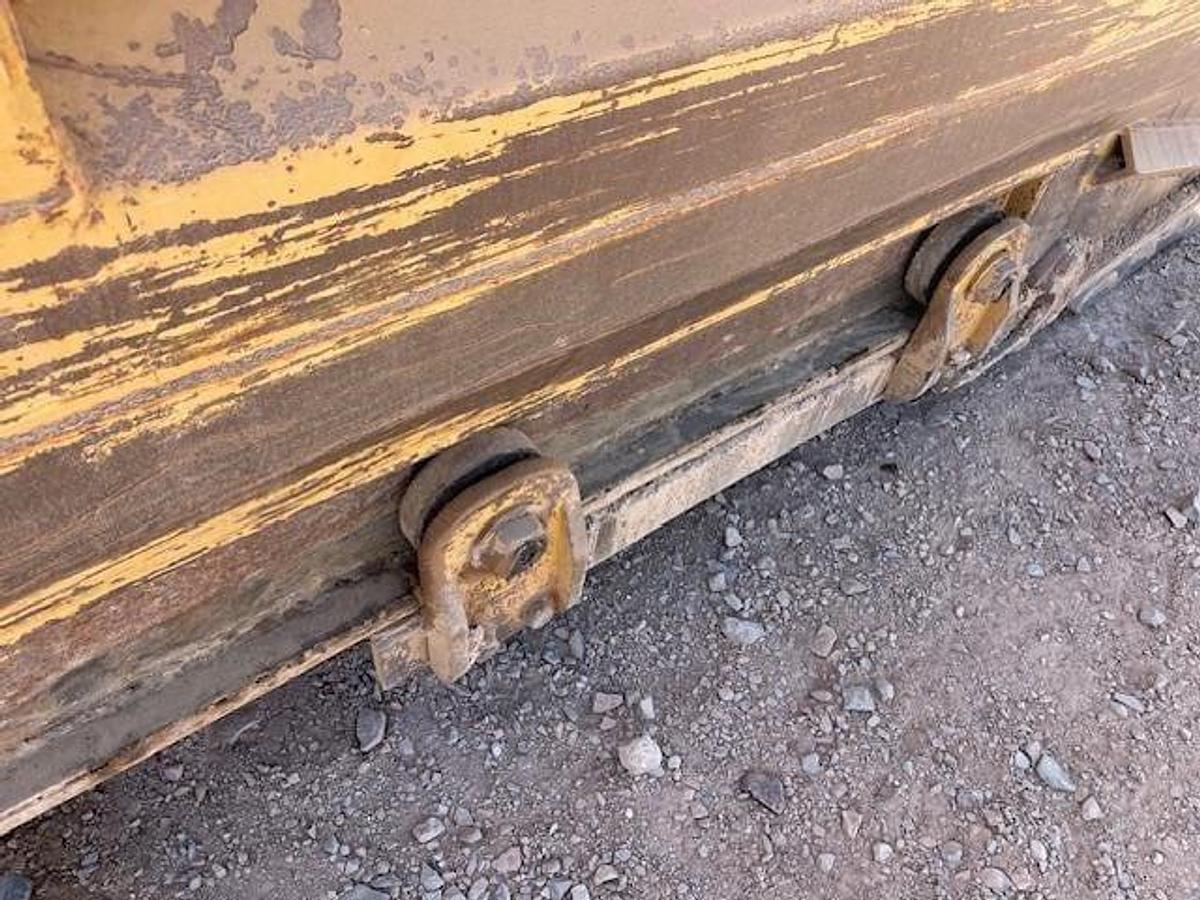 Used 2000 CATERPILLAR 613C