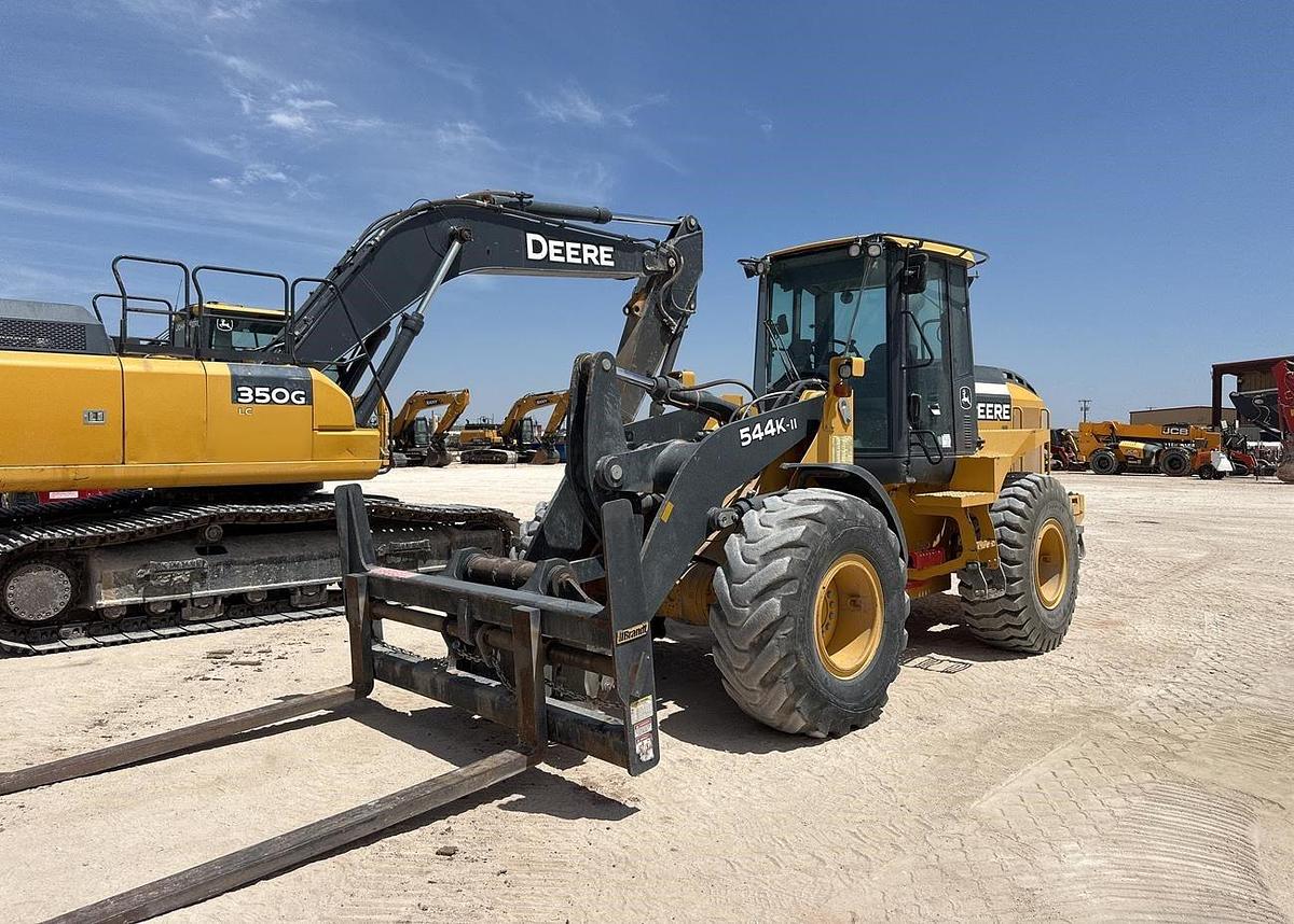 Used 2018 DEERE 544K