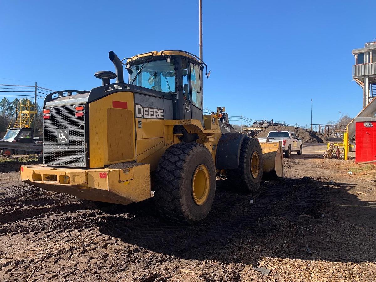 Used 2015 DEERE 644K