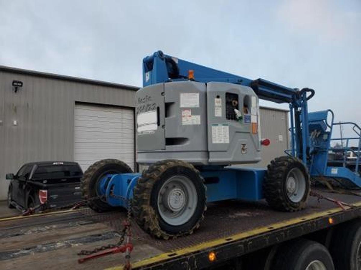 Used 2014 GENIE Z34/22IC