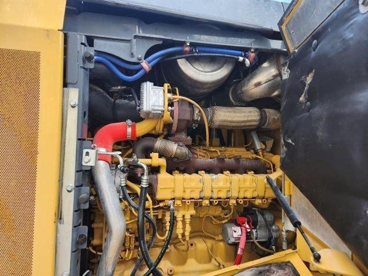 Used 2018 DEERE 544K