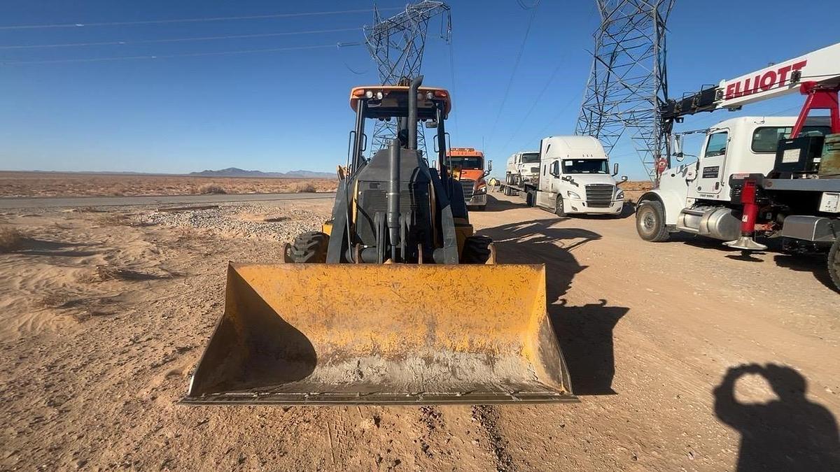 Used 2020 DEERE 410L