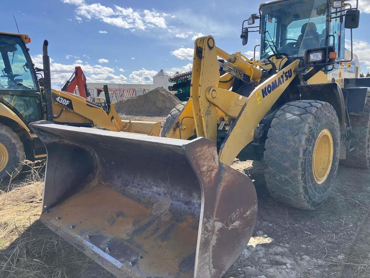 Used 2017 KOMATSU WA270-8