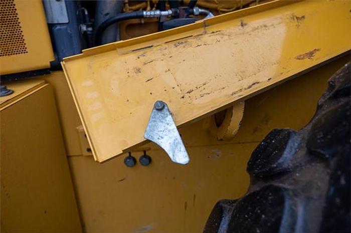 Used 2017 DEERE 544K
