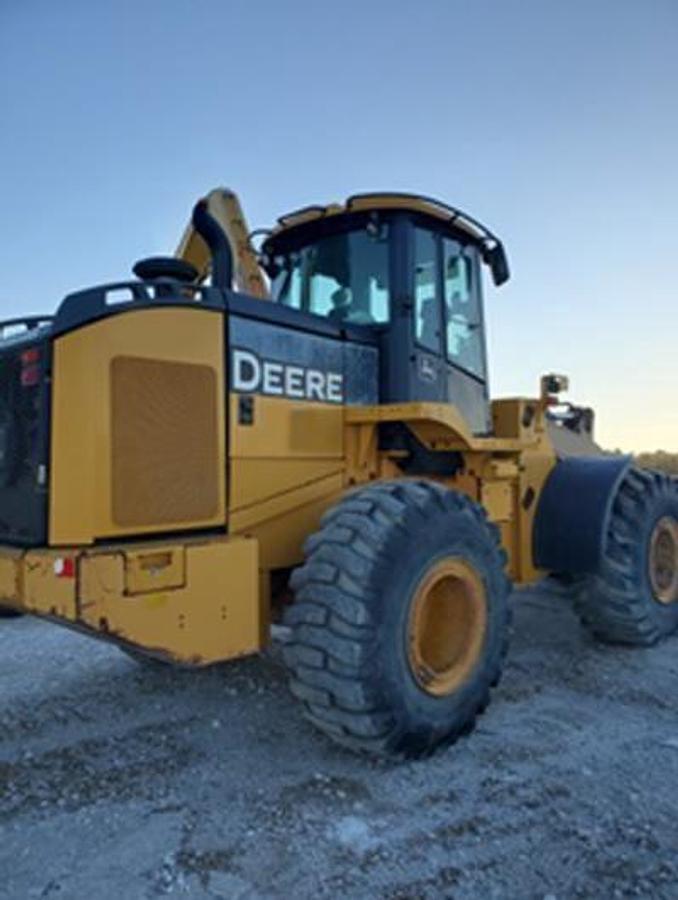 Used 2017 DEERE 644K