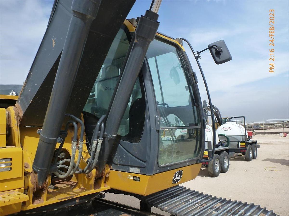 Used 2018 DEERE 210G LC