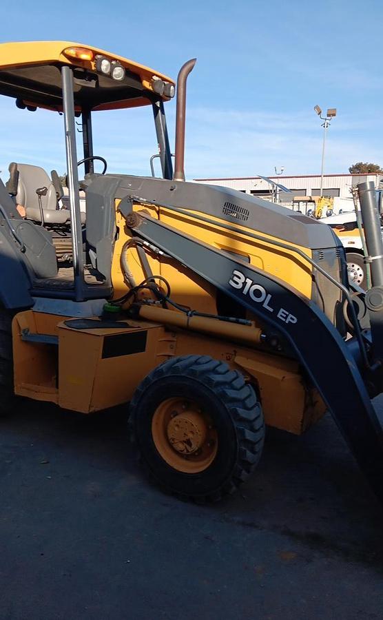 Used 2018 DEERE 310L EP