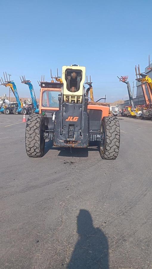 Used 2017 JLG 1055