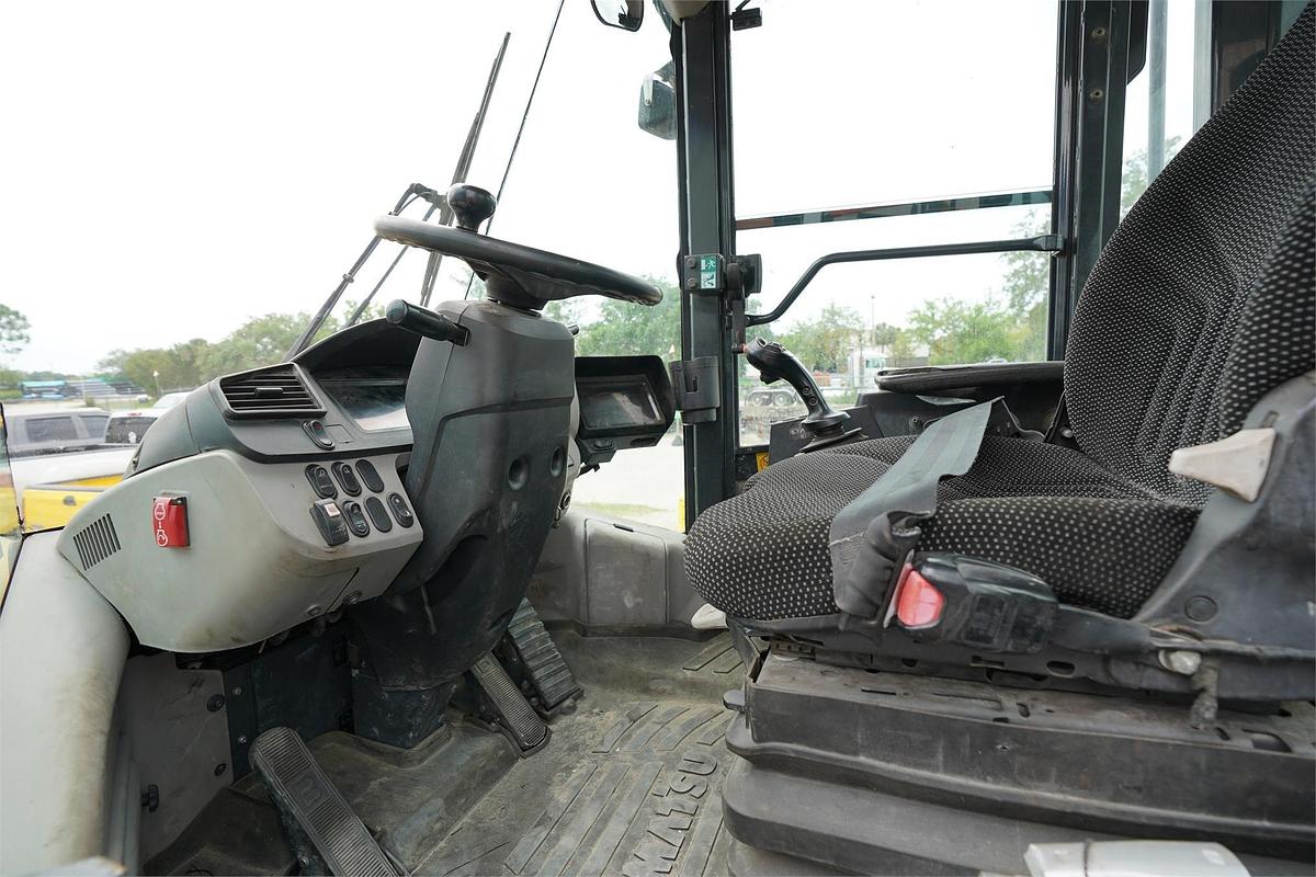 Used 2016 KOMATSU WA320-7