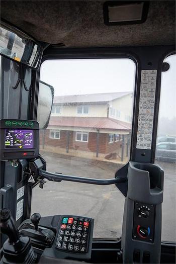 Used 2017 DEERE 544K