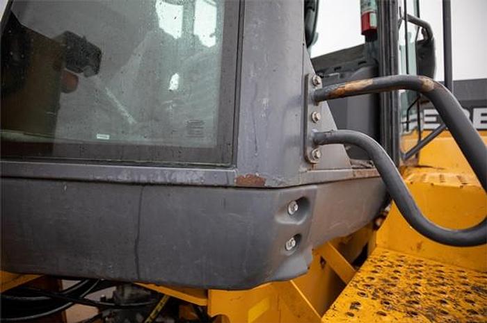 Used 2017 DEERE 544K