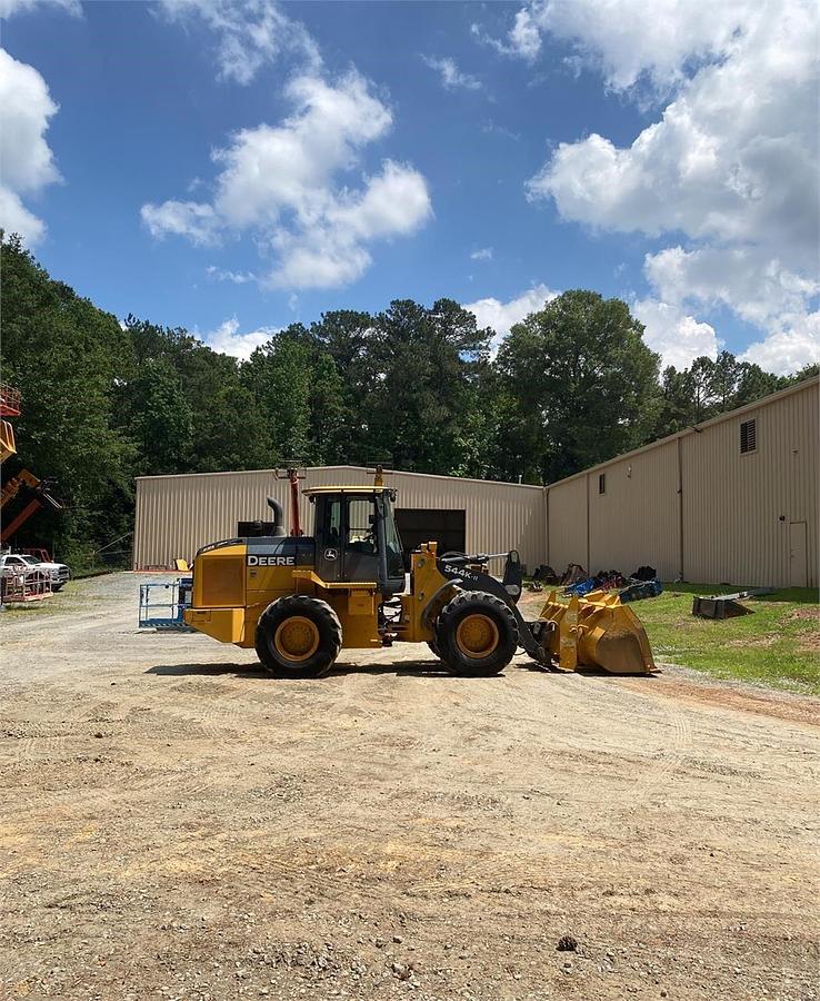 Used 2018 DEERE 544K