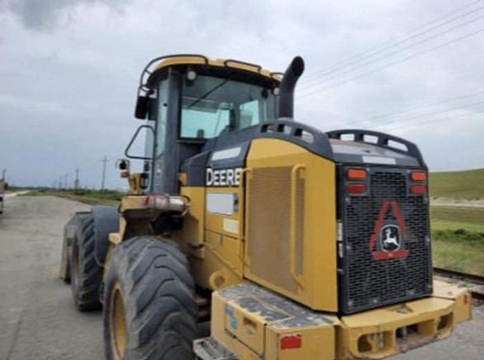 Used 2017 DEERE 544K
