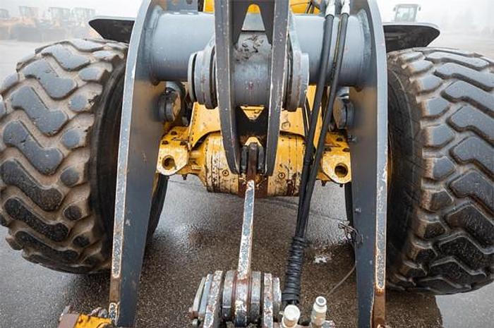 Used 2017 DEERE 544K