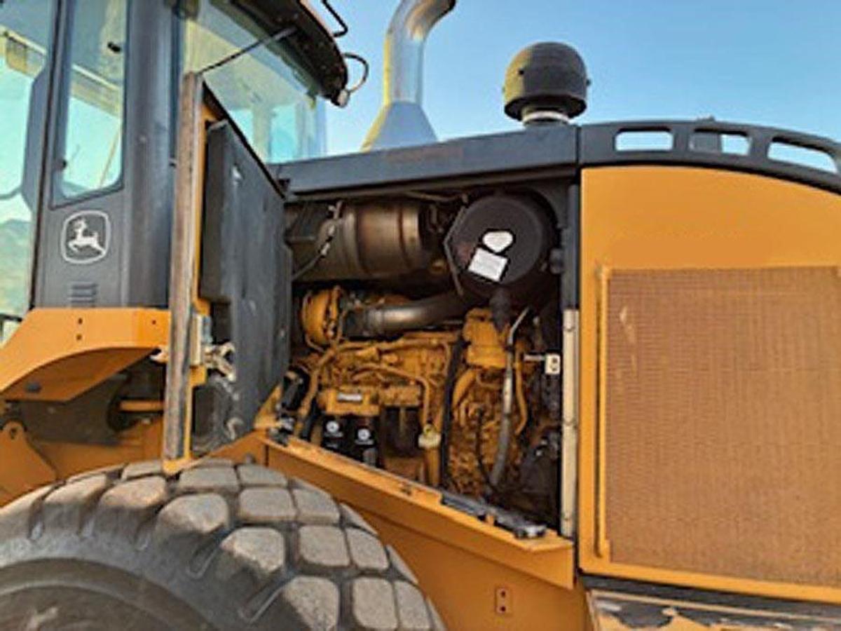 Used 2017 DEERE 644K