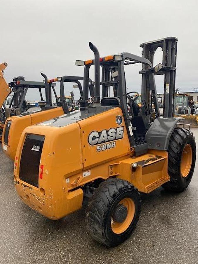 Used 2016 CASE 586H